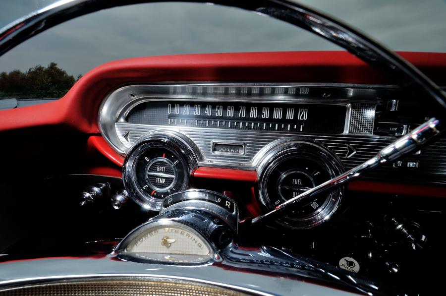 Панель приборов Pontiac Star Chief Custom Bonneville Convertible (2867SDX) 1957 года  (фото 27 из 40)